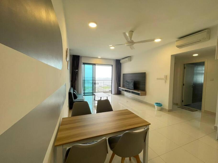 Teega Suites Seaview By Vdo Homestay 努沙再也 外观 照片