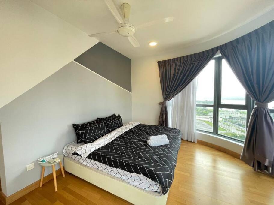 Teega Suites Seaview By Vdo Homestay 努沙再也 外观 照片
