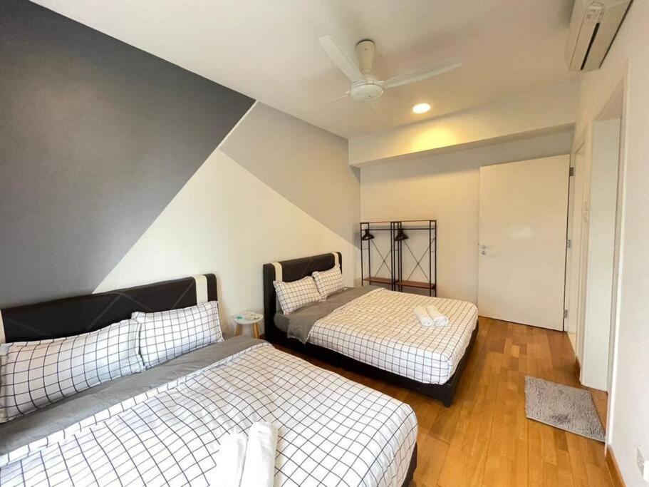 Teega Suites Seaview By Vdo Homestay 努沙再也 外观 照片