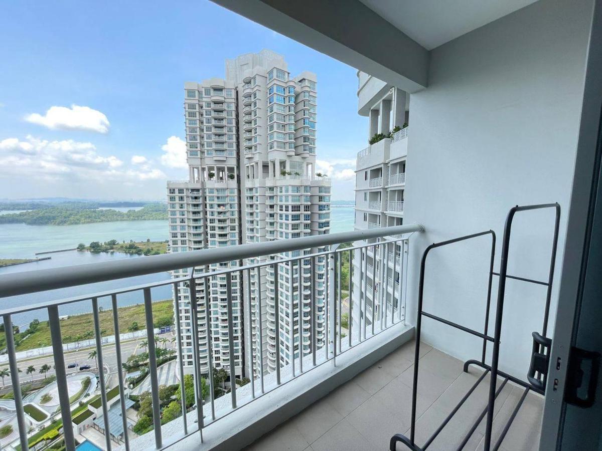 Teega Suites Seaview By Vdo Homestay 努沙再也 外观 照片