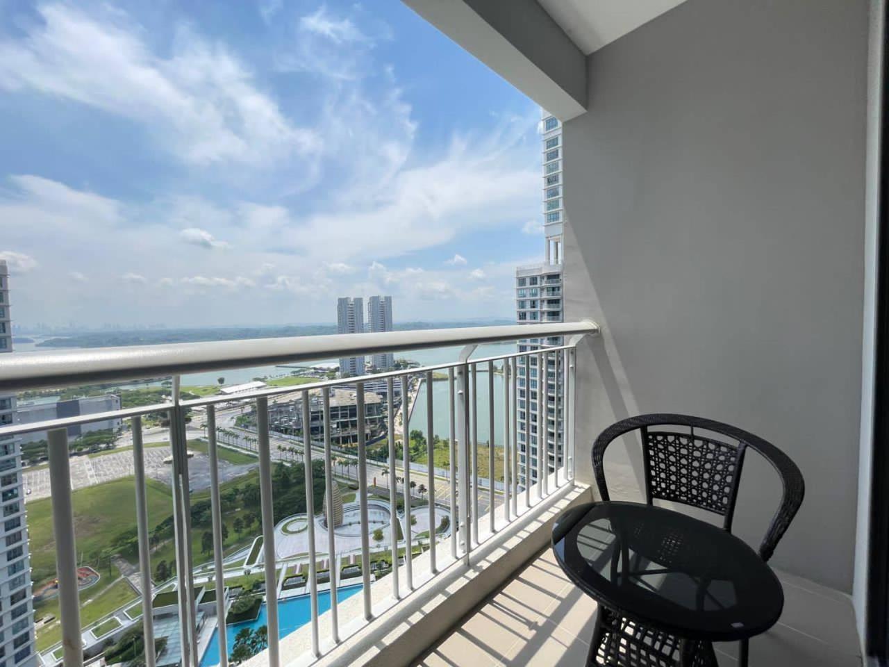 Teega Suites Seaview By Vdo Homestay 努沙再也 外观 照片